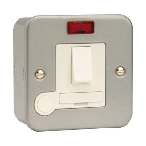 CLICK ESSENTIALS METAL CLAD 13A FUSED SPUR SWITCHED NEON FLEX OUTLET