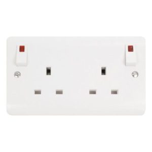 CLICK MODE SOCKET 13A UK 13A 2G O B SW SCK + NE