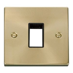CLICK SINGLE SWITCH PLATE1 GANG APERTURE