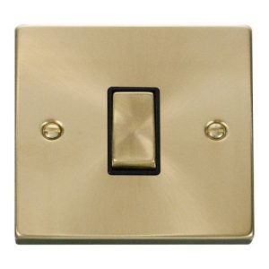 CLICK DECO VICTORIAN SATIN BRASS VPSB INGOT 10AX IG INTERMEDIATE SWITCH