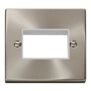 CLICK MINIGRID 1G PLATE TRIPLE SWITCH APERTURE