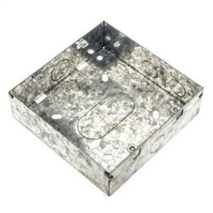 DETA 6-8G FLUSH METAL BACK BOX