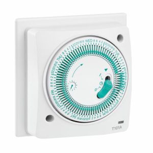 GREENBROOK 7 DAY MECHANICAL SOCKET BOX TIMER 16A