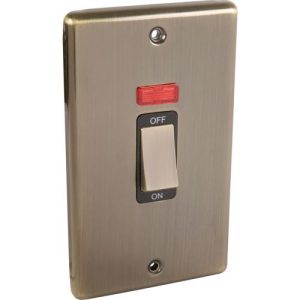 HERITAGE ANTIQUE BRASS 2G VERTICAL 45A DP SWITCH