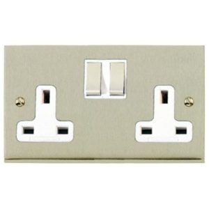 HERITAGE 2G SWITCHED SOCKET VICTORIAN P/CH