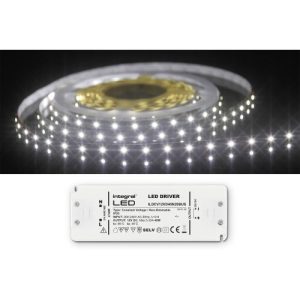INTEGRAL STRIP AND DRIVER KIT IP33 5M 6500K 12V 6W/M 460LM/M 60LED/M 8MM WIDTH 115 BEAM BOX PACK WITH 12V IP20 50W DRIVER