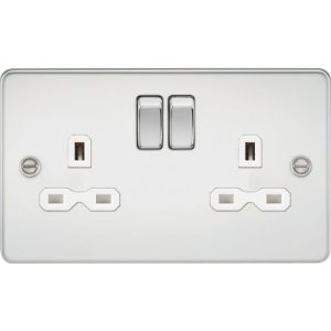KNIGHTSBRIDGE FLAT PLATE 13A 2G DP SWITCHED SOCKET - POLISHED CHROME WITH WHITE INSERT