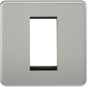KNIGHTSBRIDGE SCREWLESS 1G MODULAR FACEPLATE - BRUSHED CHROME