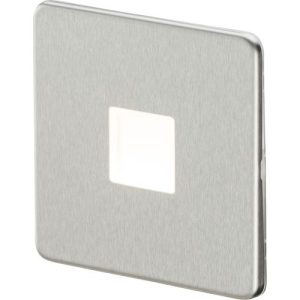 KNIGHTSBRIDGE SCREWLESS 230V LED PLINTH LIGHT - BRUSHED CHROME