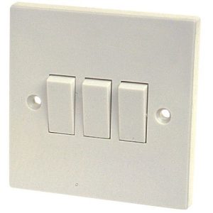 10A 3GANG 2 WAY SWITCH