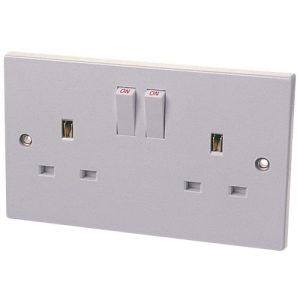2G 13A SWITCHED SOCKET