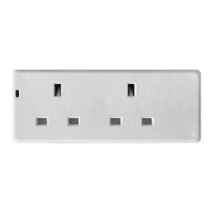 2G 13A NYLON TRAILING SOCKET WHITE