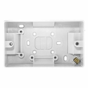 MK LOGIC PLUS 2G SURFACE BOX 32MM