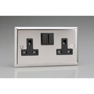 VARILIGHT 2G SWITCHED SOCKET MIRROR CHROME (BLACK INS)