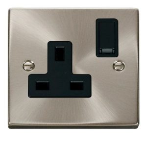 CLICK DECO VICTORIAN SATIN CHROME VP 1-GANG 13A DP SWITCHED SOCKET B