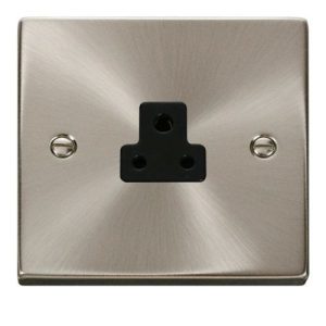 CLICK DECO VICTORIAN SATIN CHROME 1-GANG 2A ROUND PIN SOCKET OUTLET