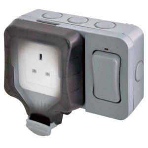 BG IP66 1G 13A SOCKET + EXTERNAL SWITCH