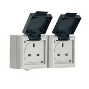 WATERPROOF 13A 2G SOCKET IP54