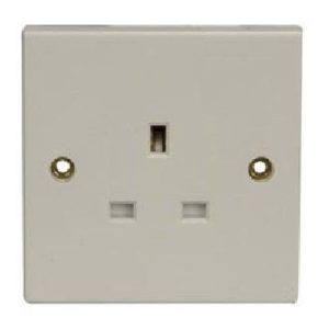 1G 13A UNSWITCHED SOCKET