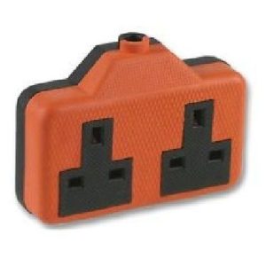 2G 13A RUBBER TRAILING SOCKET ORANGE