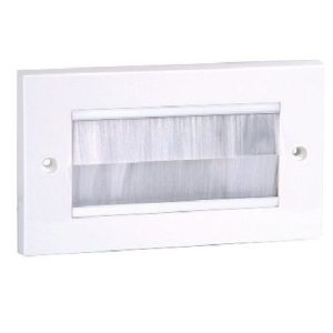 2G BRUSH OUTLET PLATE WH - WH BRUSHES