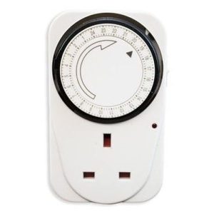 24-HOUR PLUG-IN TIMER (12/BOX)